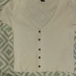 White v neck crop top